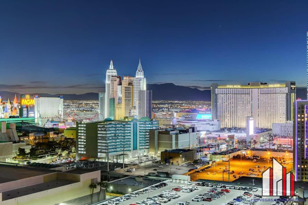 Mgm Signature-33-709 F1 Track & Strip View Balcony Las Vegas Exterior foto